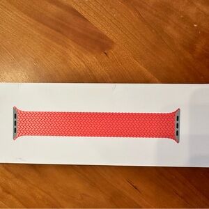 Apple Braided Solo Loop Watch Band 45mm in Guava (Size 7)